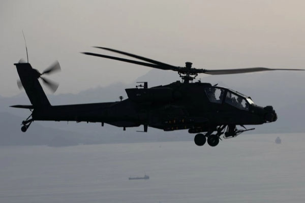Sự cố trực thăng AH-64 Apache của Mỹ tại khu vực eo biển Hormuz